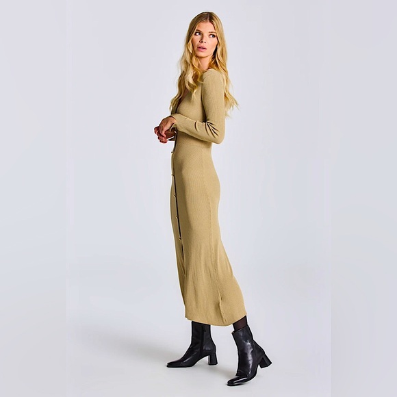 (SOLD)GANT Apparel Womens Rib Cardigan Dress - Picture 2 of 10